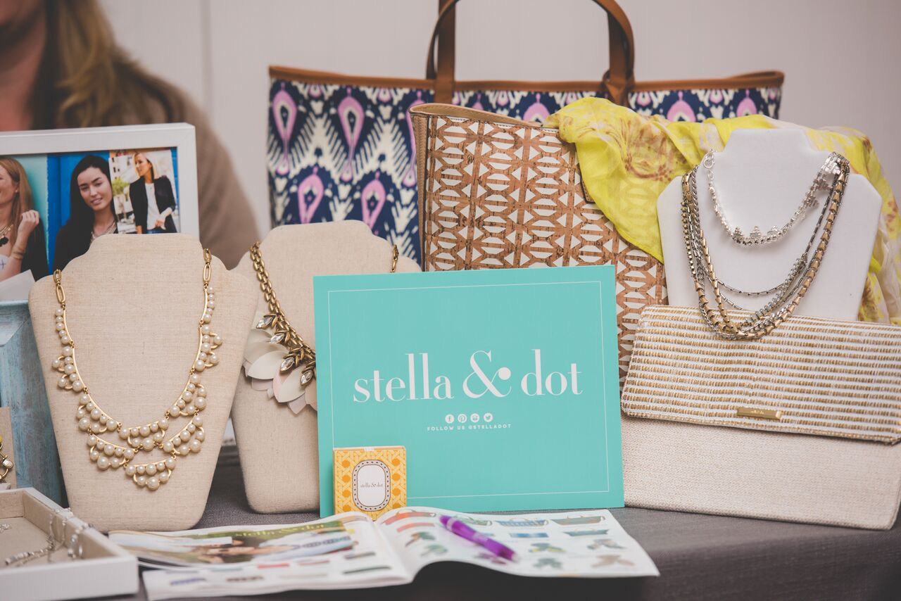 sTELLA&dOT