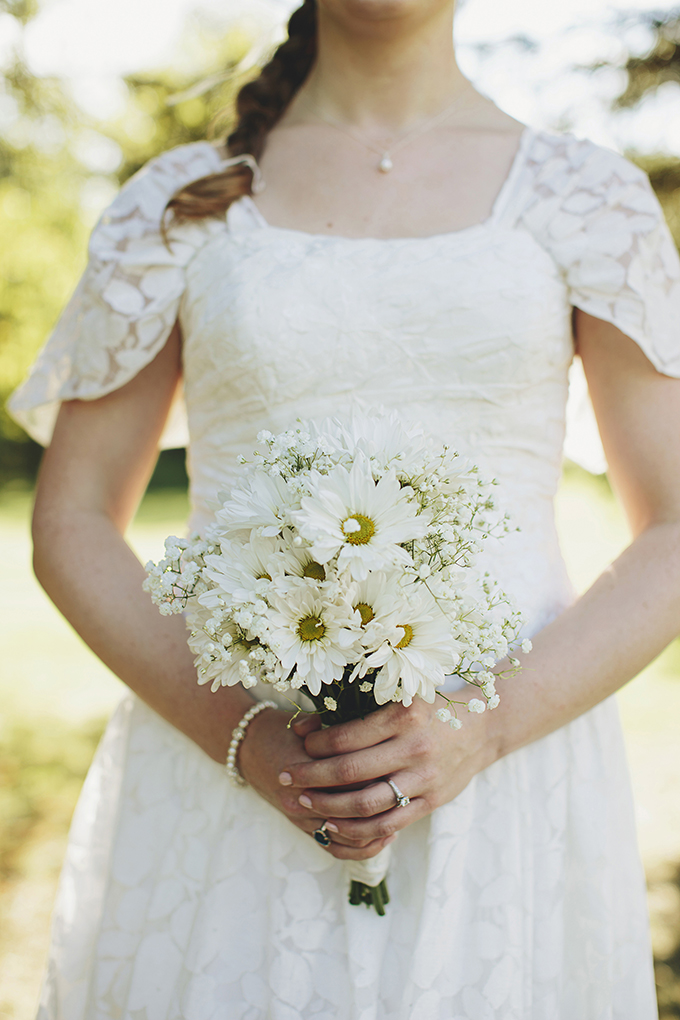 summer-farm-DIY-wedding-Brooke-Courtney-Photography-Glamour-Grace-05