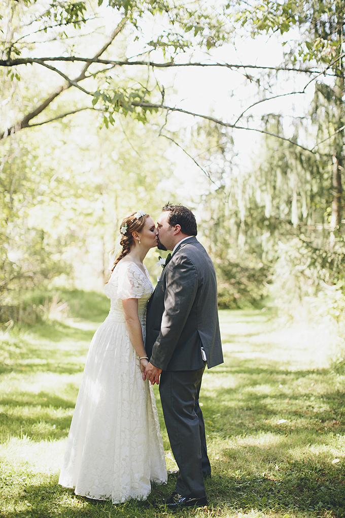 summer-farm-DIY-wedding-Brooke-Courtney-Photography-Glamour-Grace-16