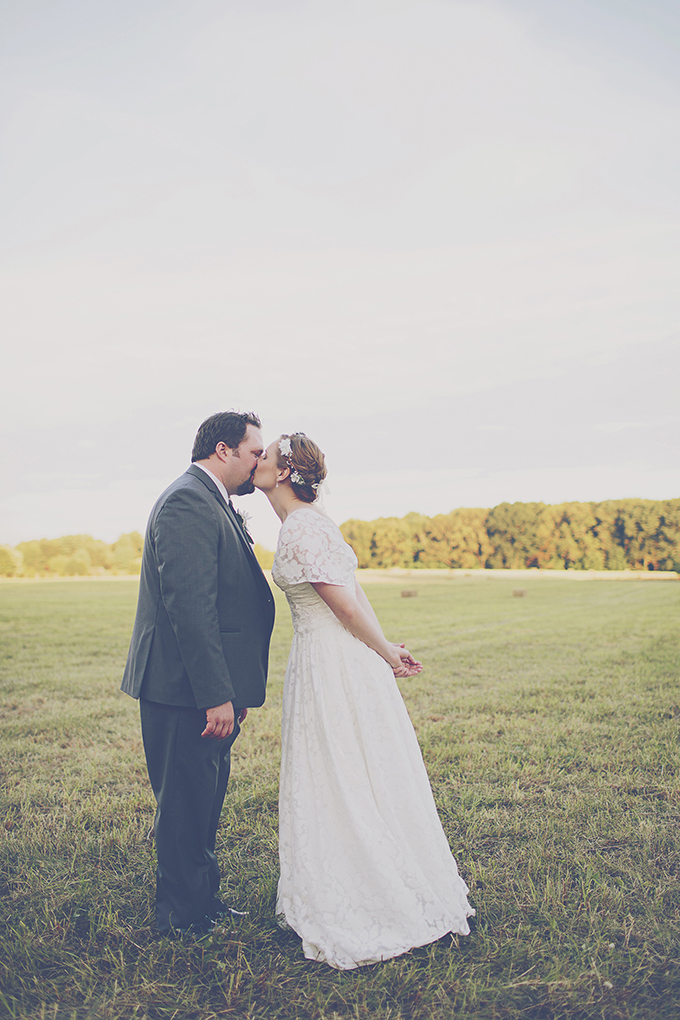 summer-farm-DIY-wedding-Brooke-Courtney-Photography-Glamour-Grace-18